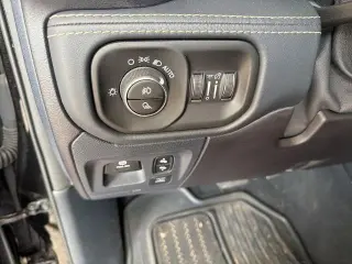 Ram 1500 2019 4x2 Limited 4dr Crew Cab 5.6 ft. SB Pickup