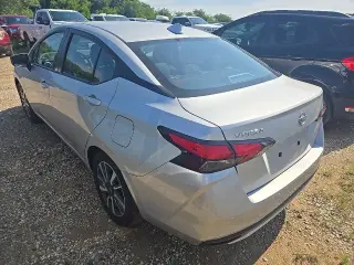 Nissan Versa 2025 SV 4dr Sedan