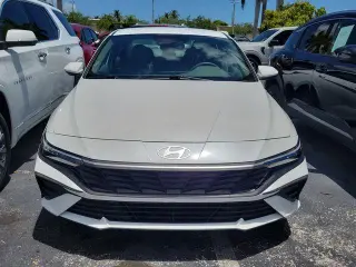Hyundai ELANTRA 2025 SE 4dr Sedan