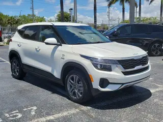 Kia Seltos 2023 AWD LX 4dr SUV