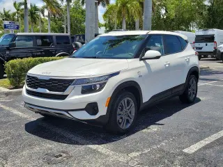 Kia Seltos 2023 AWD LX 4dr SUV