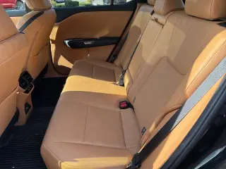 Lexus RZ 450e 2025 AWD Premium 4dr Crossover w/18 Inch Wheels