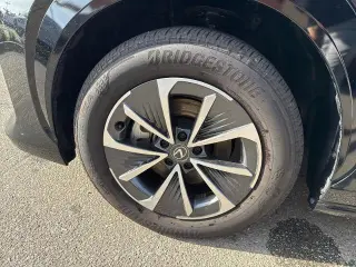 Lexus RZ 450e 2025 AWD Premium 4dr Crossover w/18 Inch Wheels