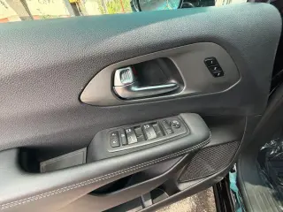 Chrysler Pacifica 2025 Select 4dr Mini-Van