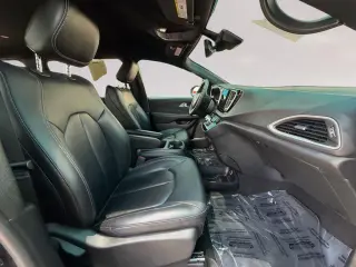 Chrysler Pacifica 2025 Select 4dr Mini-Van