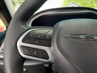 Chrysler Pacifica 2025 Select 4dr Mini-Van