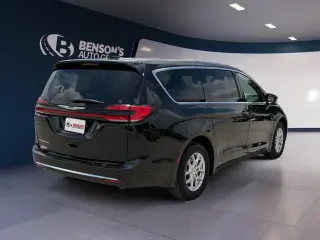 Chrysler Pacifica 2025 Select 4dr Mini-Van