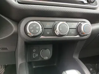 Nissan Kicks 2024 S 4dr Crossover