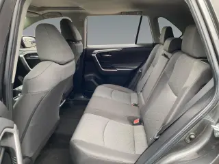Toyota RAV4 2023 XLE 4dr SUV