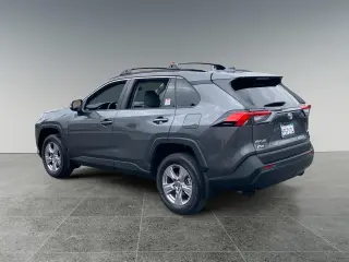 Toyota RAV4 2023 XLE 4dr SUV