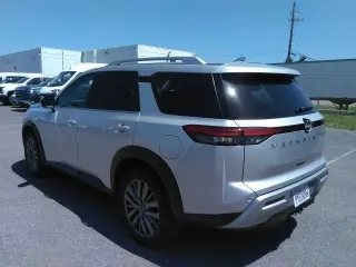 Nissan Pathfinder 2025 SL 4dr SUV