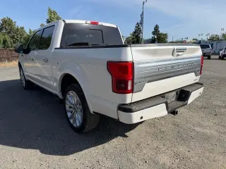 Ford F-150 2018 4x4 XLT 4dr SuperCrew 5.5 ft. SB