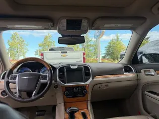 Chrysler 300 2014 C 4dr Sedan