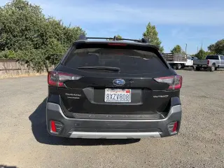 Subaru Outback 2022 AWD Limited 4dr Crossover