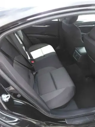 Toyota Camry 2025 SE 4dr Sedan