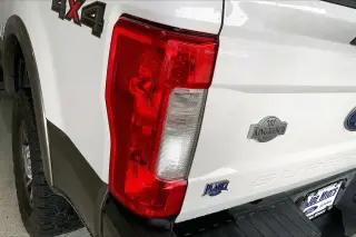 Ford F-250 Super Duty 2019 4x4 XL 4dr Crew Cab 6.8 ft. SB Pickup