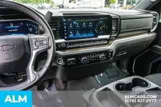 Chevrolet Silverado 1500 2023 4x4 RST 4dr Crew Cab 5.8 ft. SB