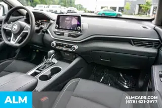 Nissan Altima 2022 2.5 SV 4dr Sedan