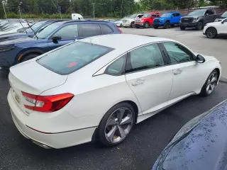 Honda Accord 2018 Touring 4dr Sedan (1.5T I4)