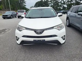 Toyota RAV4 2017 XLE 4dr SUV