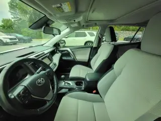 Toyota RAV4 2017 XLE 4dr SUV