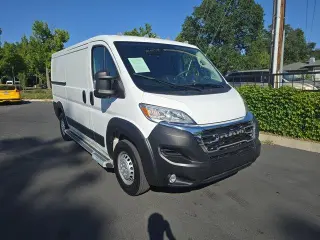 Ram ProMaster 2025 Tradesman 2500 136 WB 3dr Low Roof Cargo Van w/o Passenger Seat