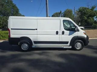 Ram ProMaster 2025 Tradesman 2500 136 WB 3dr Low Roof Cargo Van w/o Passenger Seat