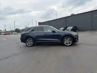 Genesis GV70 2025 AWD 2.5T Standard 4dr SUV