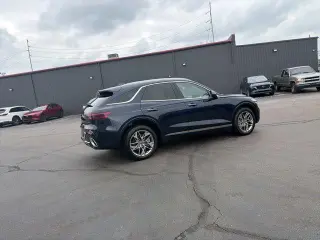 Genesis GV70 2025 AWD 2.5T Standard 4dr SUV