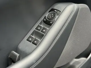 Ford Mustang Mach-E 2023 Select 4dr SUV