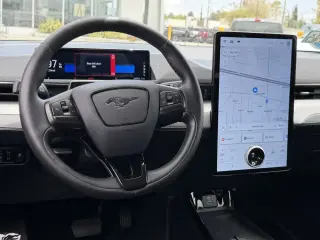 Ford Mustang Mach-E 2023 AWD Select 4dr SUV