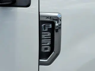 Ford F-250 Super Duty 2021 4x2 XL 2dr Regular Cab 8 ft. LB Pickup