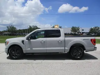 Ford F-150 2023 4x2 Lariat 4dr SuperCrew 6.5 ft. SB