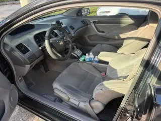 Honda Civic 2006 LX 2dr Coupe w/Automatic