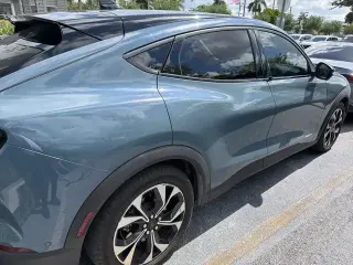 Ford Mustang Mach-E 2024 Select 4dr SUV