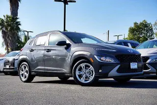 Hyundai KONA 2023 SEL 4dr Crossover