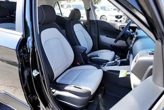 Hyundai VENUE 2026 SEL 4dr Crossover