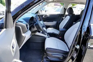 Hyundai VENUE 2026 SEL 4dr Crossover