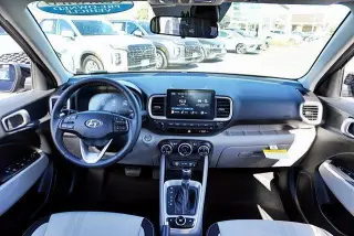 Hyundai VENUE 2026 SEL 4dr Crossover