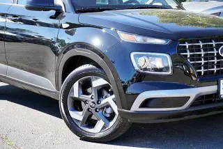 Hyundai VENUE 2026 SEL 4dr Crossover