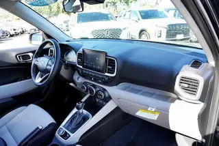 Hyundai VENUE 2026 SEL 4dr Crossover