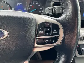 2022 Ford Explorer XLT AWD