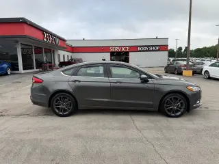 2018 Ford Fusion SE FWD