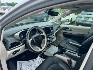 2018 Chrysler Pacifica Limited FWD