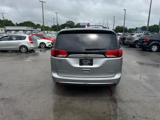 2018 Chrysler Pacifica Limited FWD