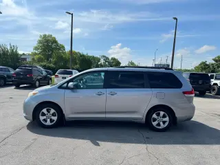 2011 Toyota Sienna LE