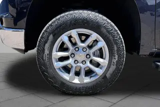 Chevrolet Silverado 1500 2023 4x4 LT 4dr Crew Cab 5.8 ft. SB w/1LT