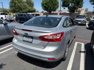 Ford Focus 2012 S 4dr Sedan
