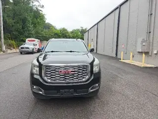 GMC Yukon XL 2019 4x4 Denali 4dr SUV