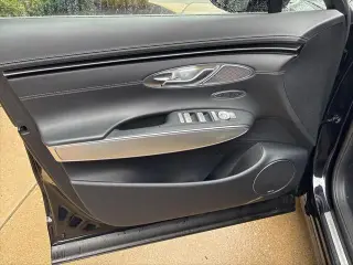 Genesis GV70 2023 AWD 2.5T Standard 4dr SUV